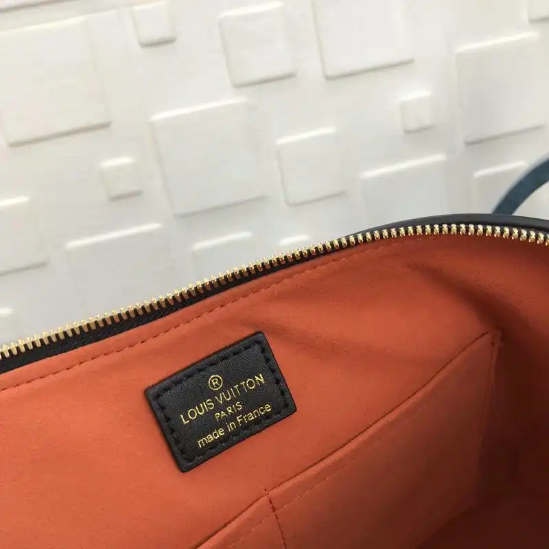 LV Bags 19T1L0331