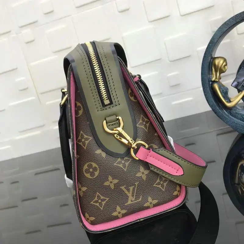 LV Bags 19T1L0333