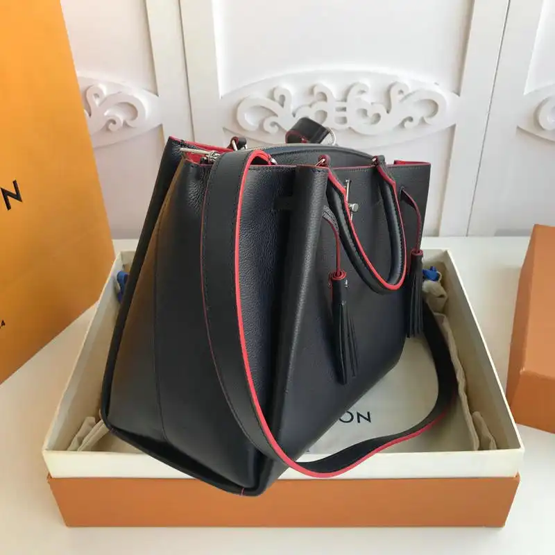 LV Bags 19T1L0341