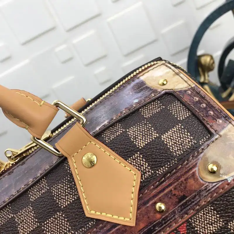 LV Bags 19T1L0354