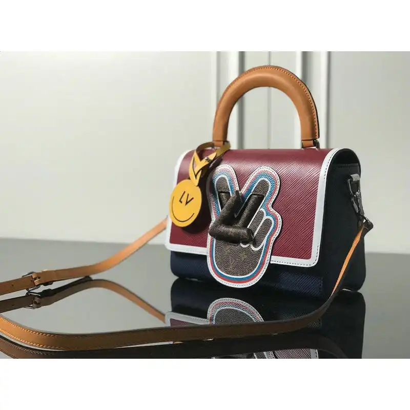 LV Bags 19T1L0355