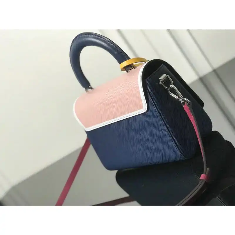 LV Bags 19T1L0356