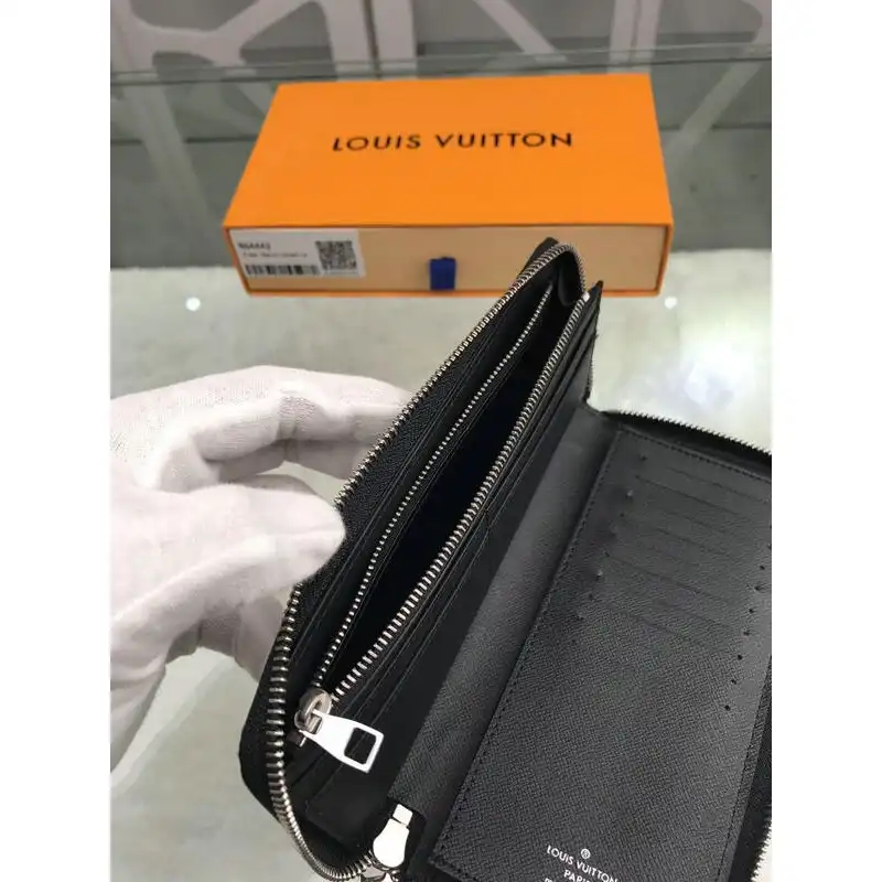 FASH LOUIS VUITTON Bags 19T1L0358