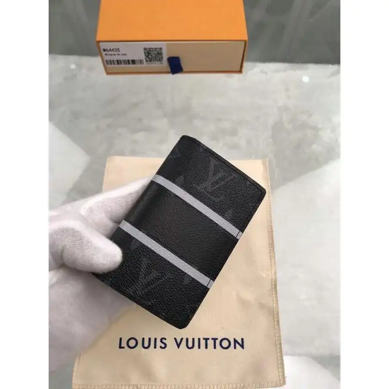 FASH LOUIS VUITTON Bags 19T1L0362