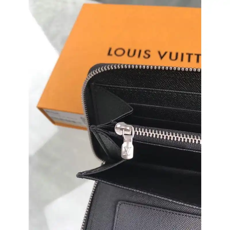 Official Brother Sam LV Bags 19T1L0366