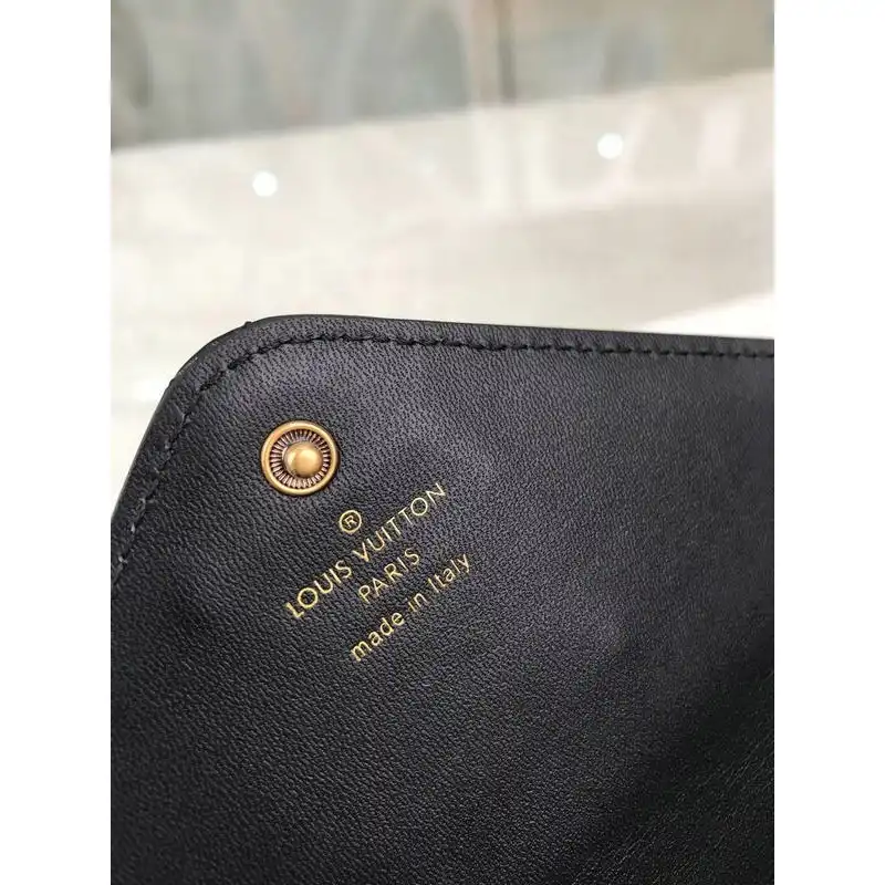 Fashionrepsfam ru LV Bags 19T1L0370