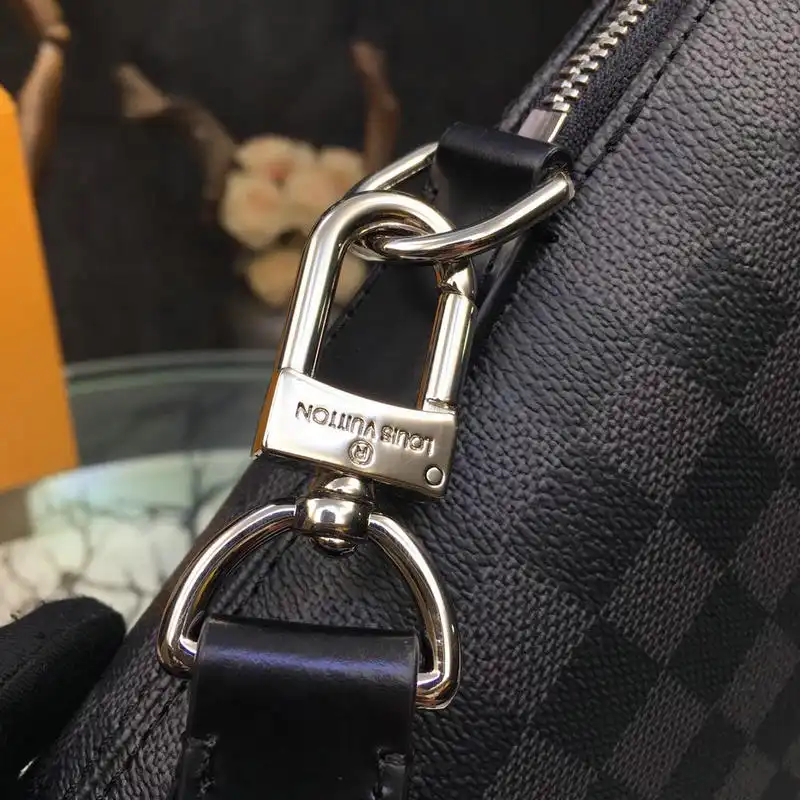 FASH LOUIS VUITTON Bags 19T1L0376