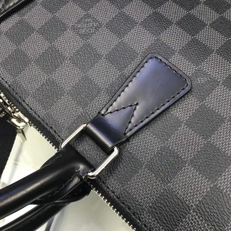 LV Bags 19T1L0376