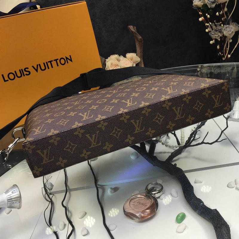 FASH LOUIS VUITTON Bags 19T1L0377