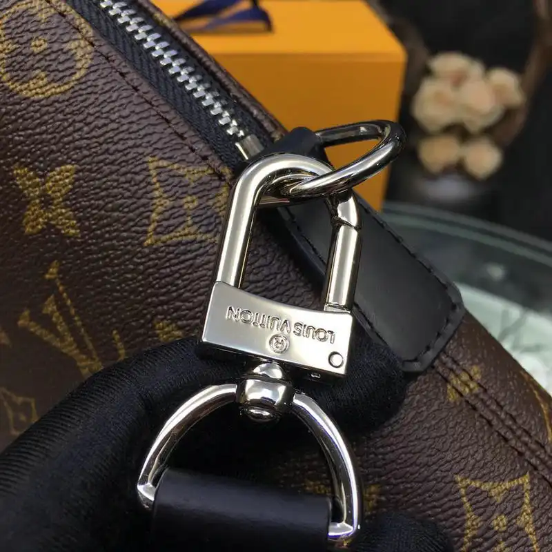 FASH LOUIS VUITTON Bags 19T1L0377