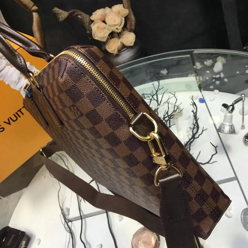 FASH LOUIS VUITTON Bags 19T1L0378