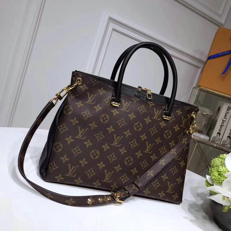 FASH LOUIS VUITTON Bags 19T1L0382