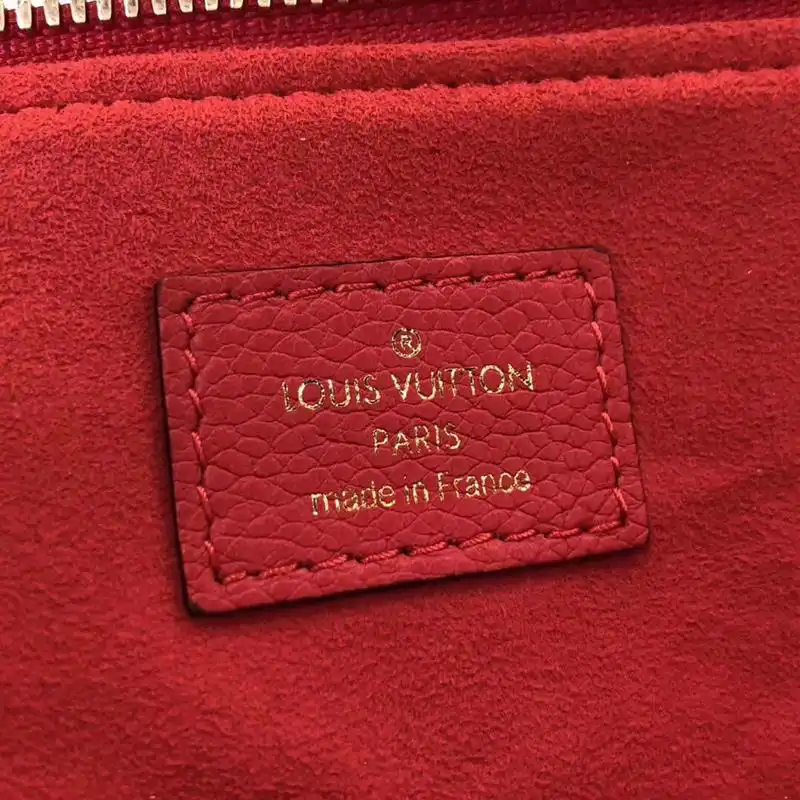 LV Bags 19T1L0383