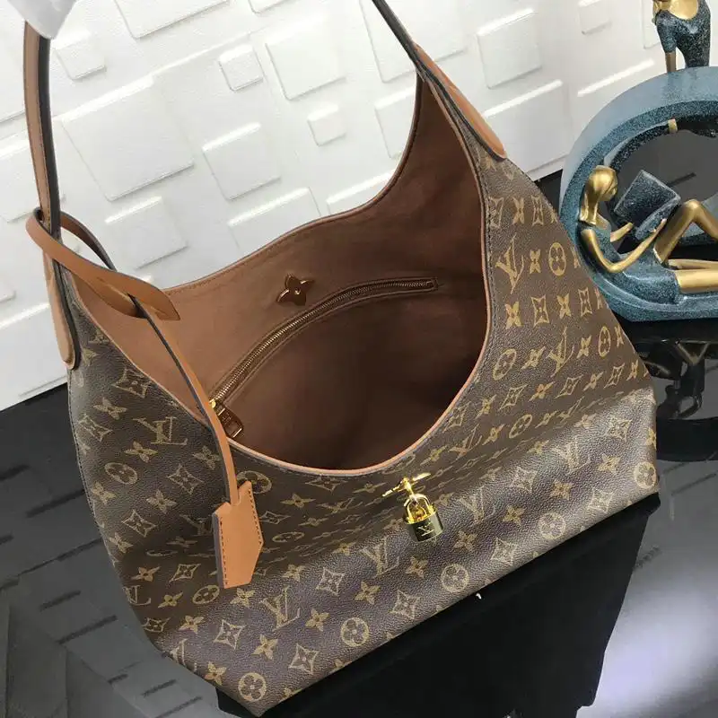 LV Bags 19T1L0398