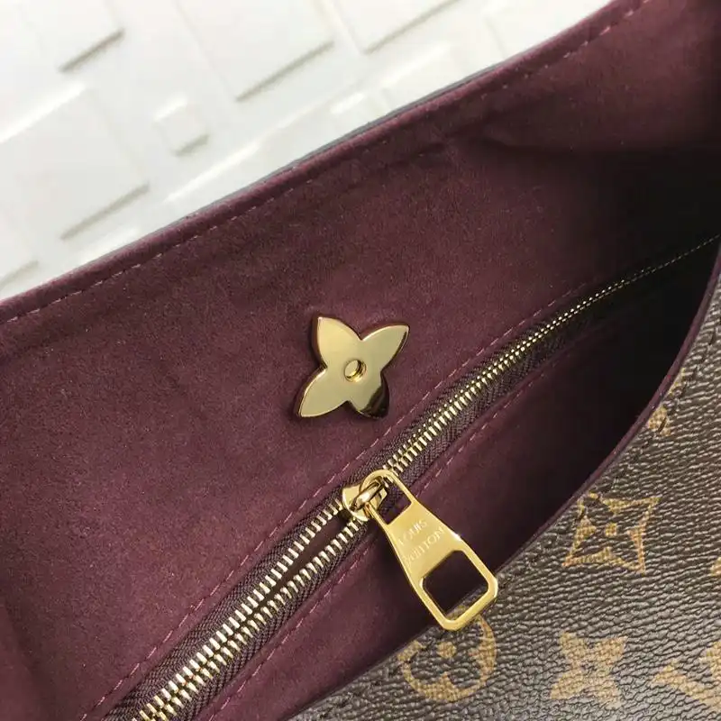 LV Bags 19T1L0399