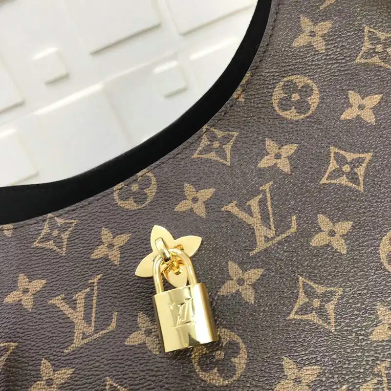 LV Bags 19T1L0400