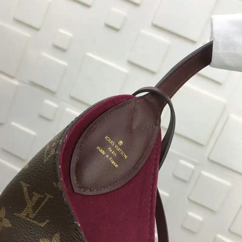 LV Bags 19T1L0401