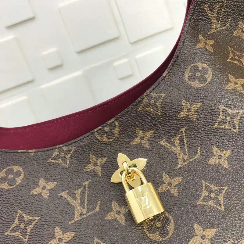 LV Bags 19T1L0401