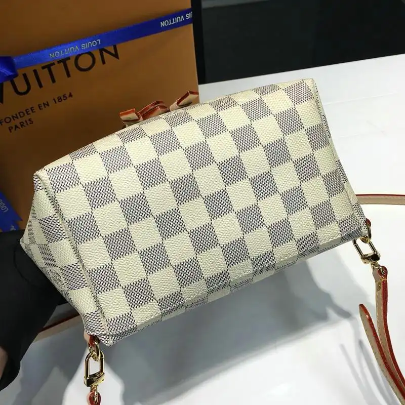 LV Bags 19T1L0414