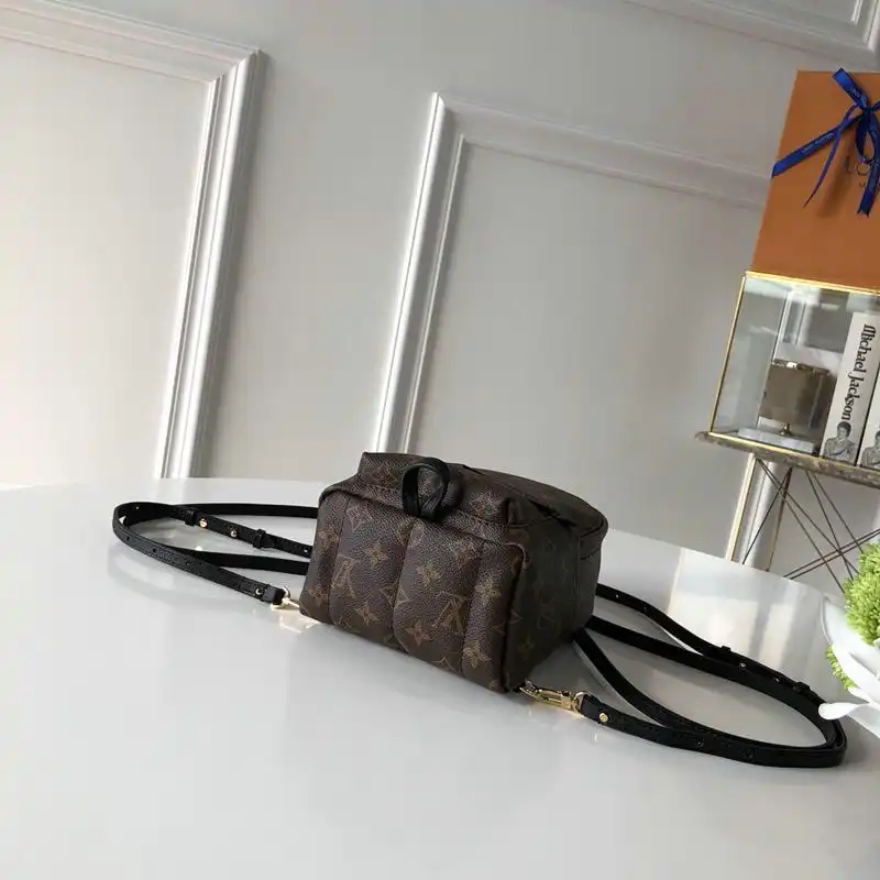 LV Bags 19T1L0424