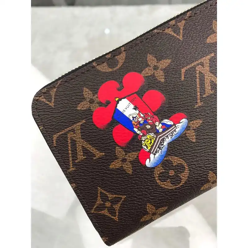 LV Bags 19T1L0449