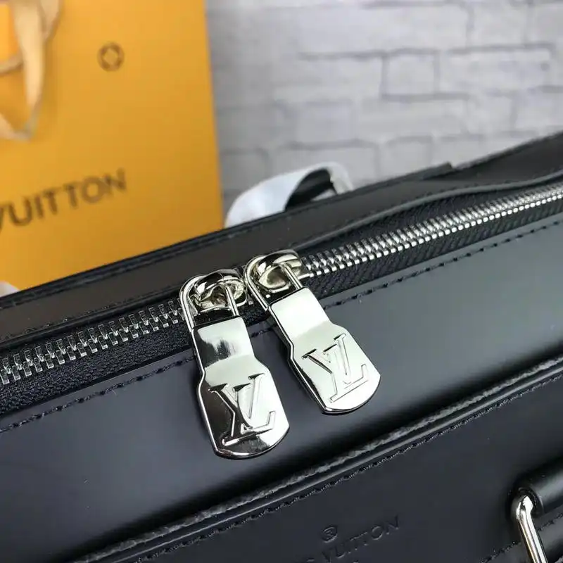 LV Bags 19T1L0452