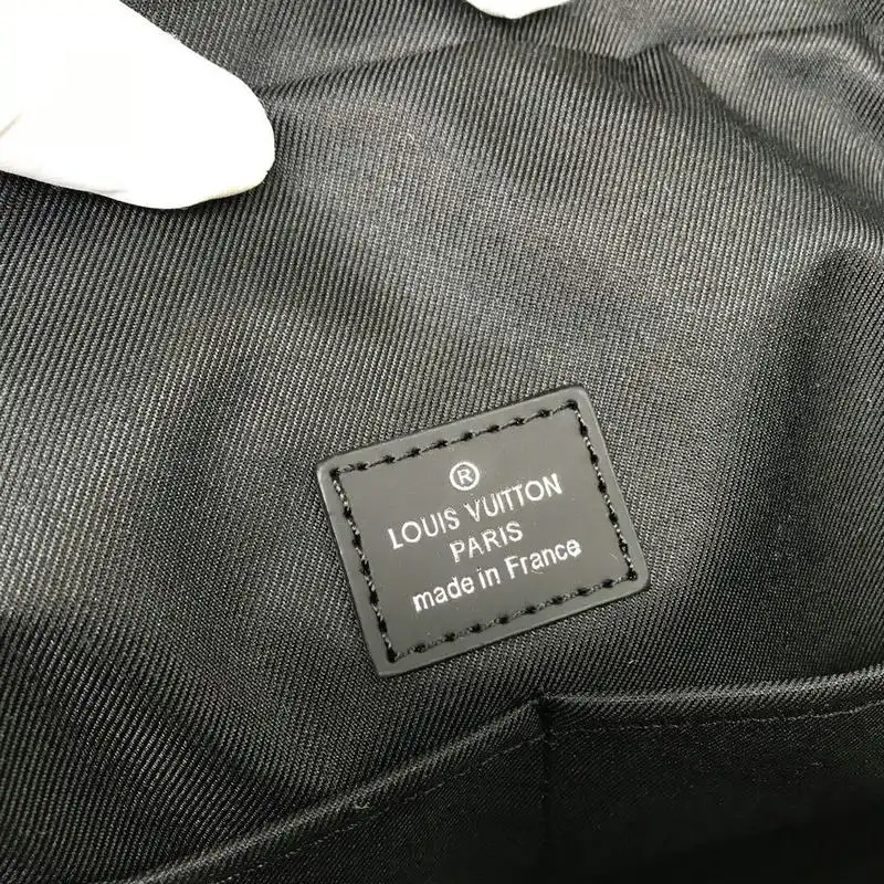 LV Bags 19T1L0452