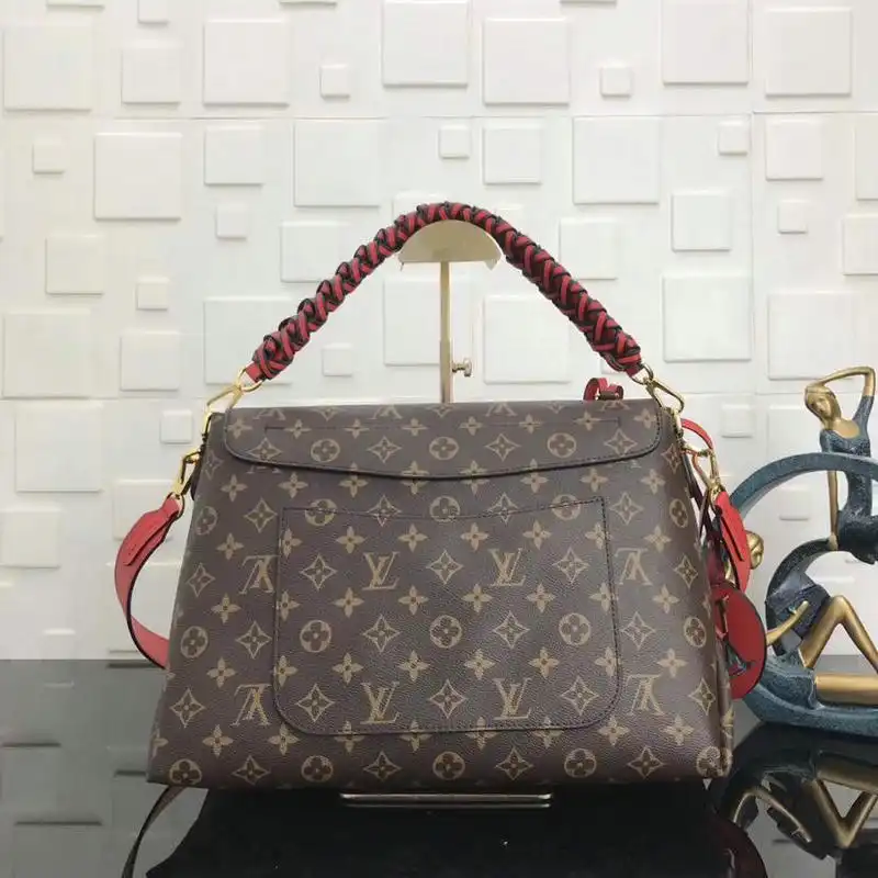 LV Bags 19T1L0484