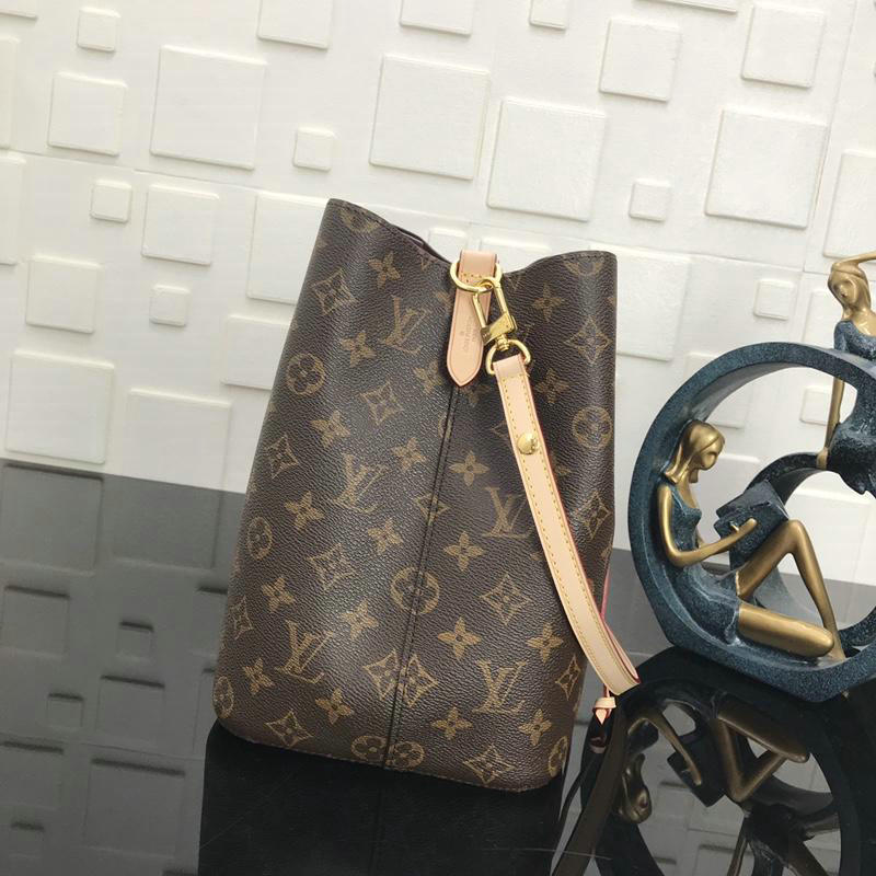 FASH LOUIS VUITTON Bags 19T1L0498