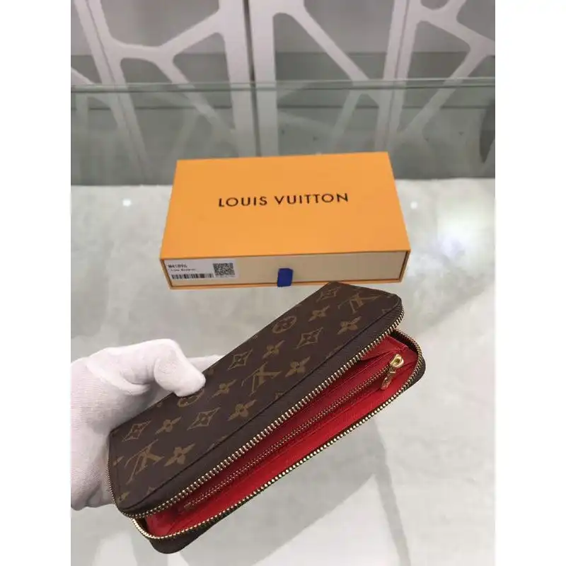 LV Bags 19T1L0510