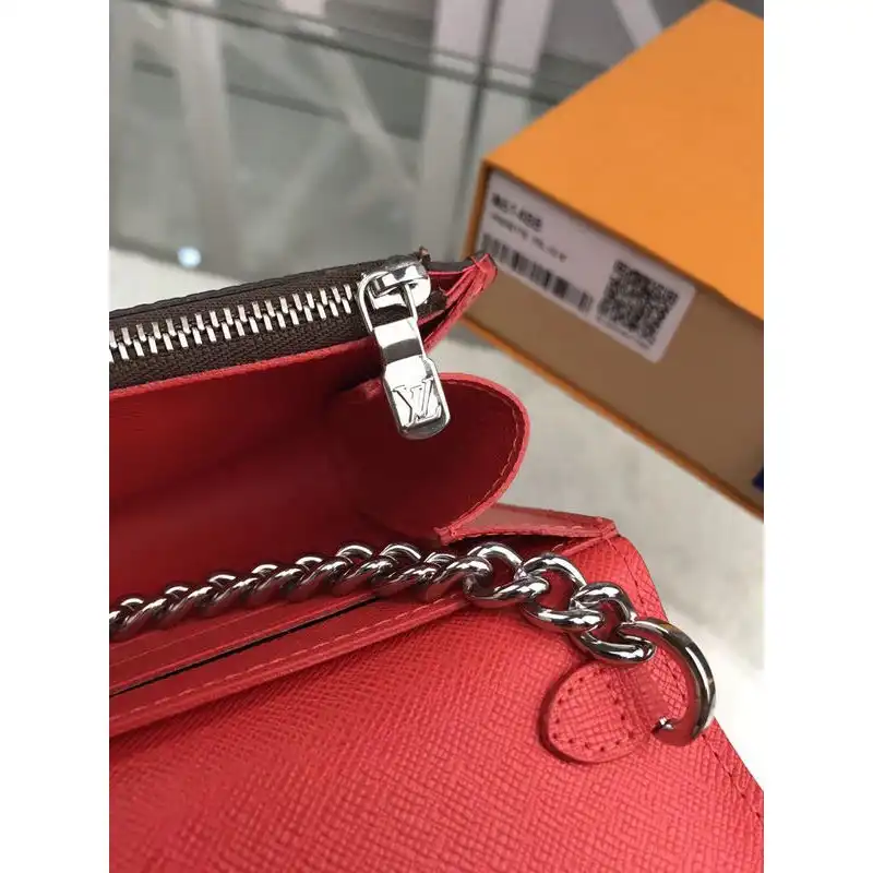 LV Bags 19T1L0517