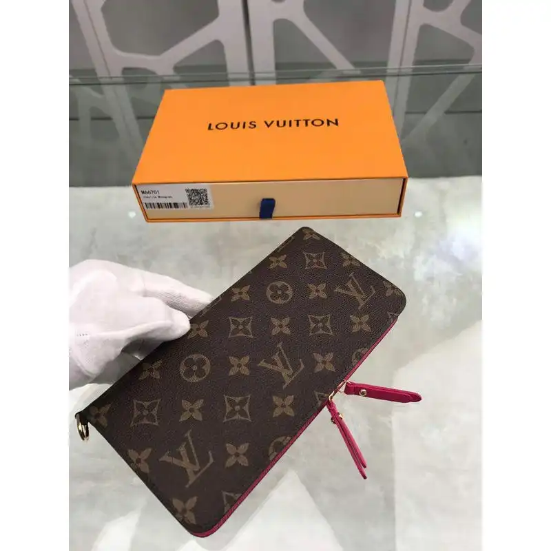 LV Bags 19T1L0519