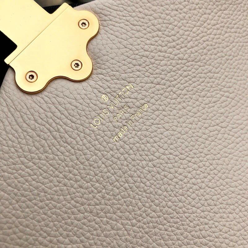 FASH LOUIS VUITTON Bags 19T1L0539