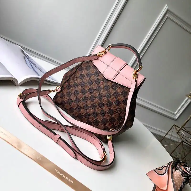 LV Bags 19T1L0540