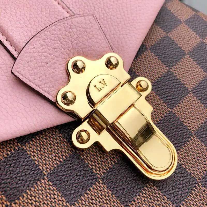 LV Bags 19T1L0540