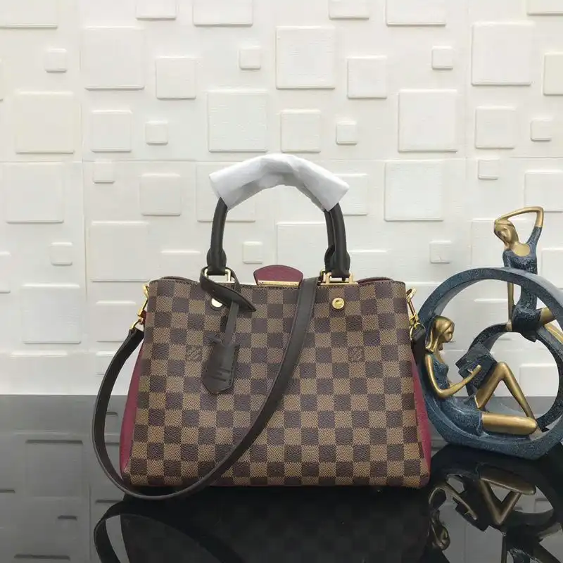 LV Bags 19T1L0546