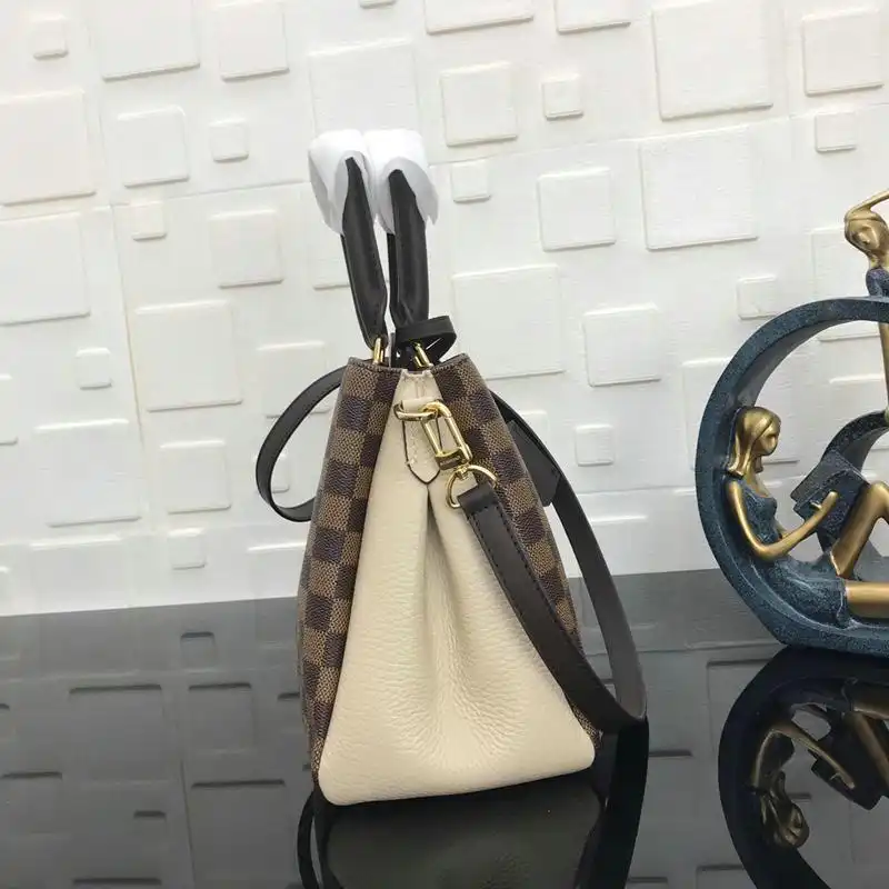 LV Bags 19T1L0547