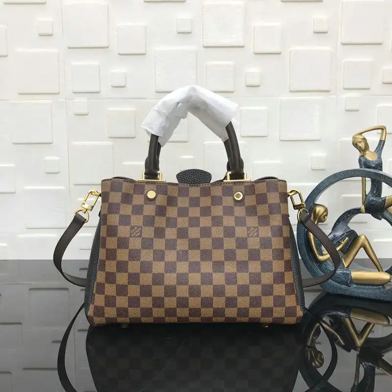 LV Bags 19T1L0548