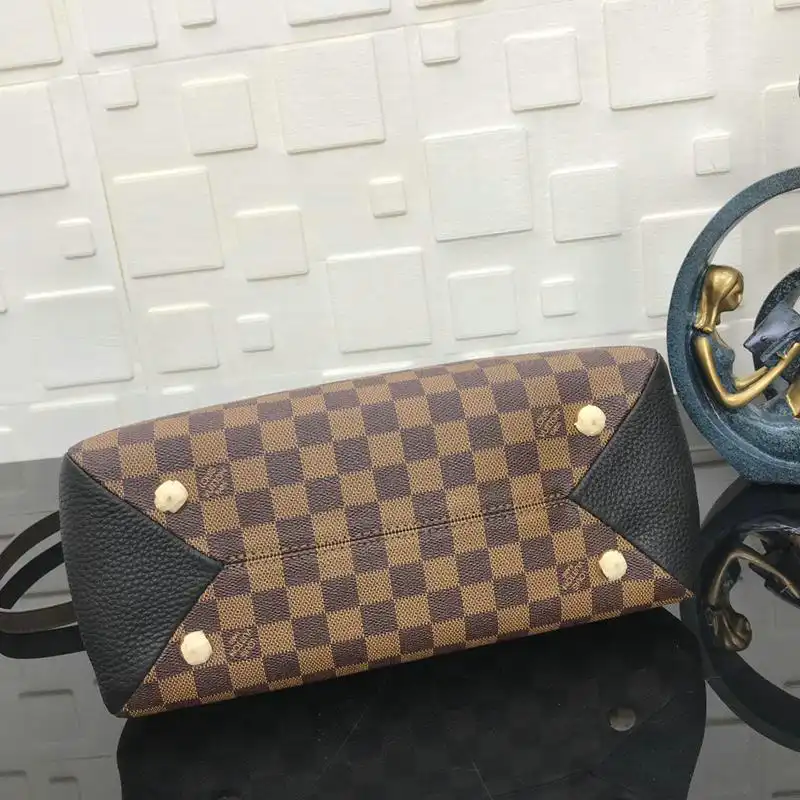 LV Bags 19T1L0548