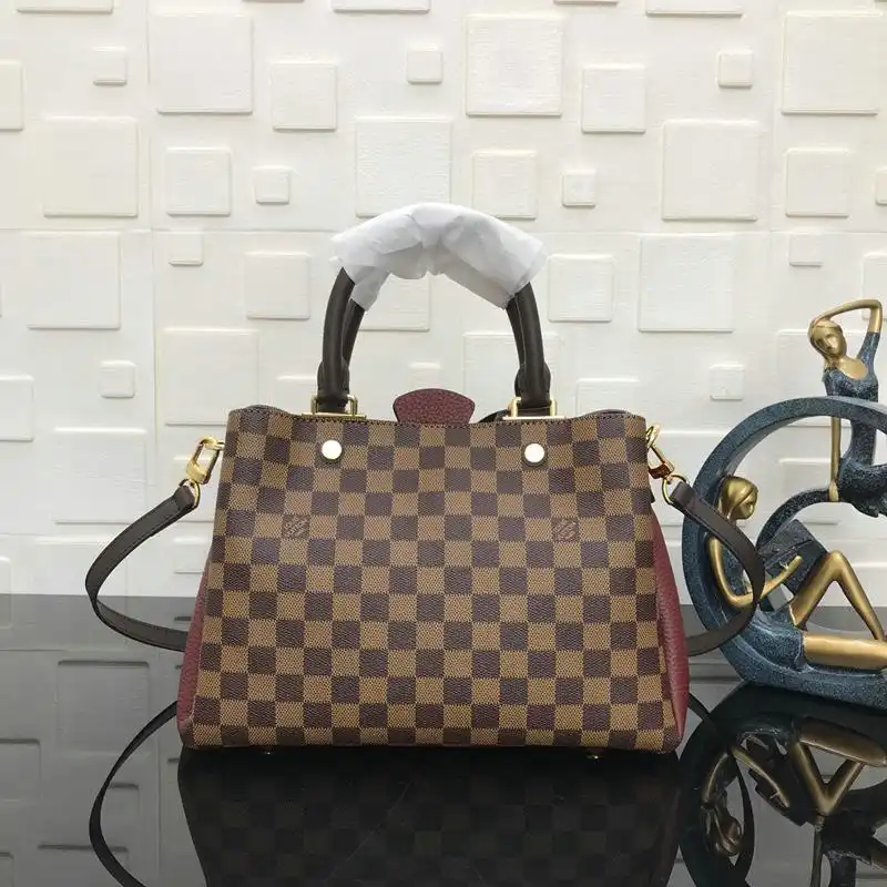 LV Bags 19T1L0550