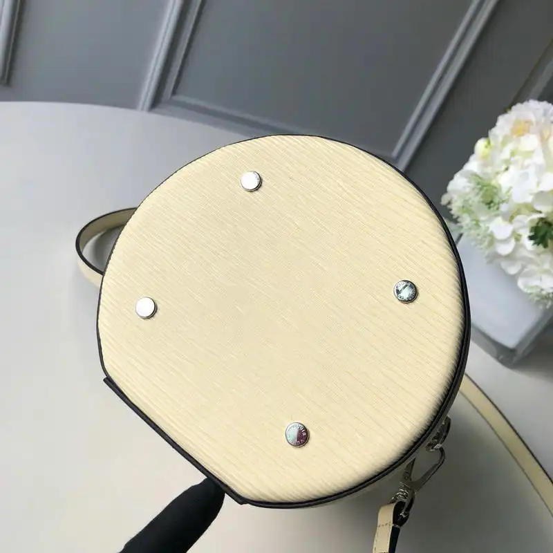 Fashionrepsfam ru LV Bags 19T1L0556