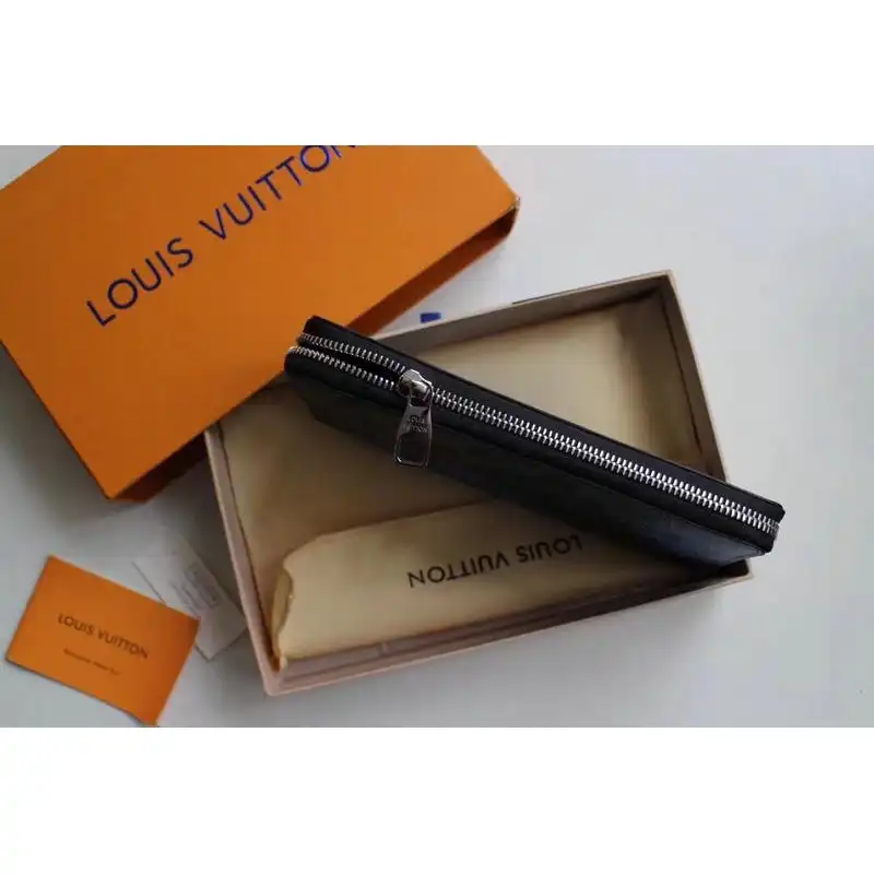 FASH LOUIS VUITTON Bags 19T1L0569