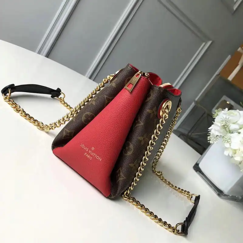 LV Bags 19T1L0571