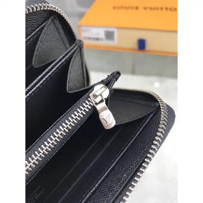 FASH LOUIS VUITTON Bags 19T1L0586