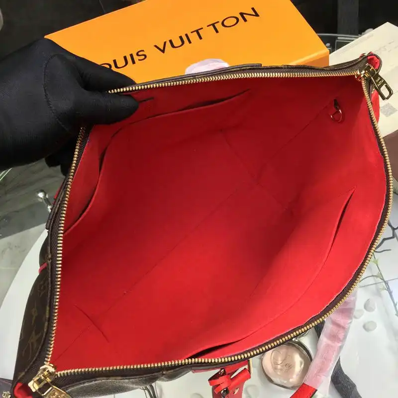 LV Bags 19T1L0608