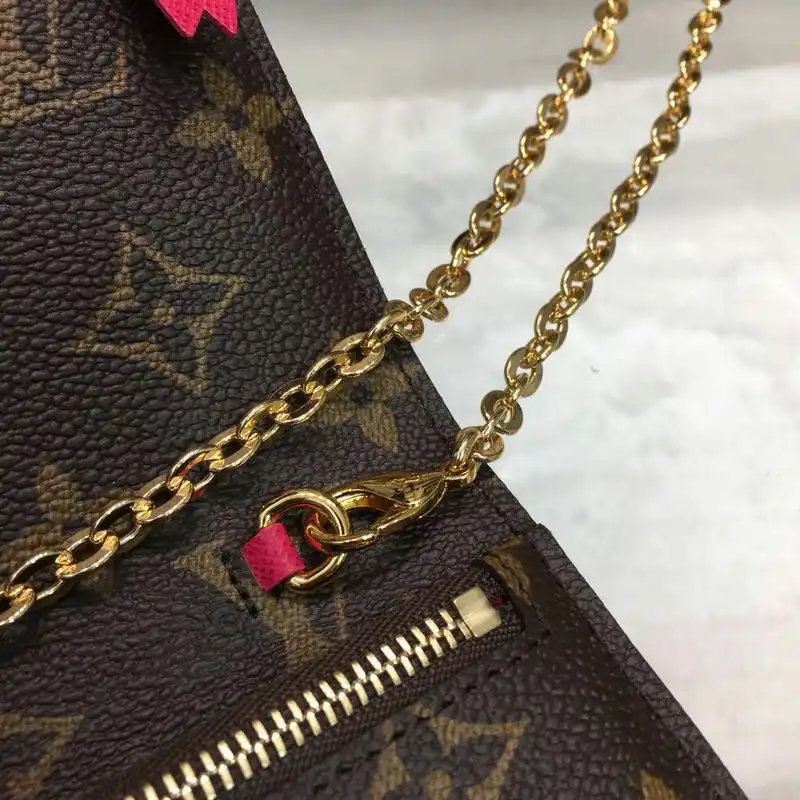 LV Bags 19T1L0614