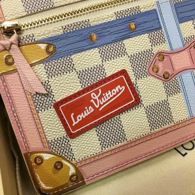 LV Bags 19T1L0616