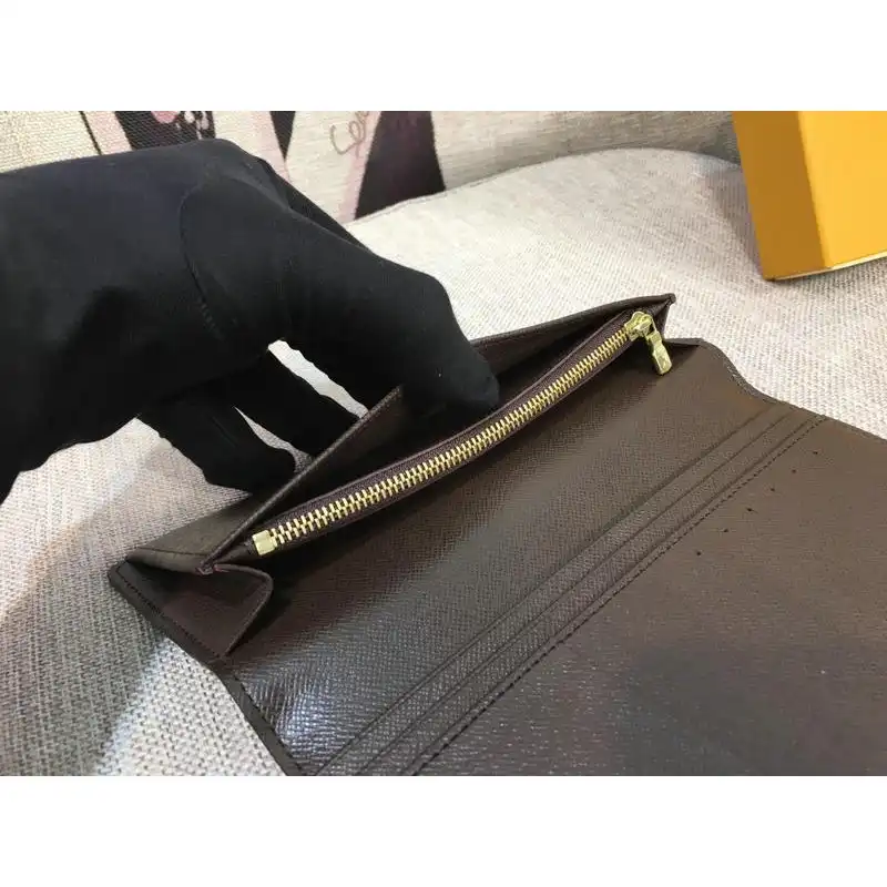 LV Bags 19T1L0622