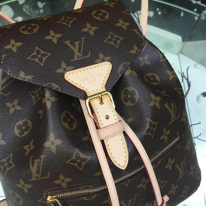 LV Bags 19T1L0629