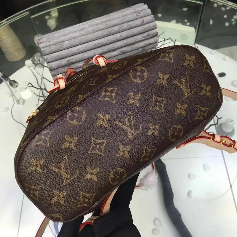 LV Bags 19T1L0629